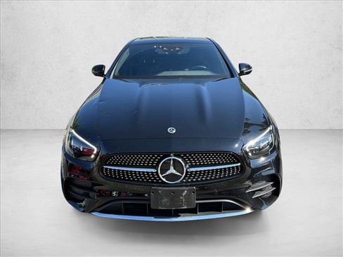 Used 2023 Mercedes-Benz E 350 4MATIC Sedan image 2