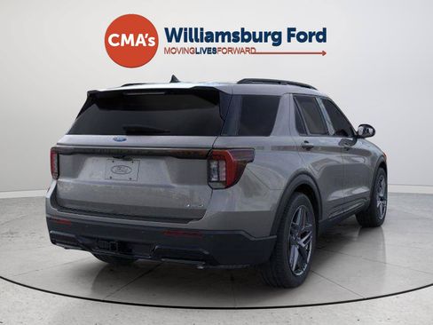 New 2026 Ford Explorer ST-Line w/ ST-Line Street Pack AWD/4WD image 8