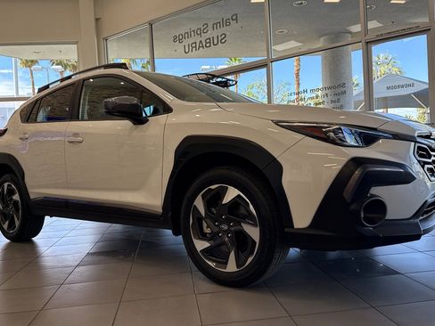 Certified 2025 Subaru Crosstrek 2.5i Limited w/ Crosstrek Mirror Package image 7