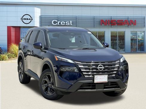 New 2026 Nissan Rogue SV FWD image 1