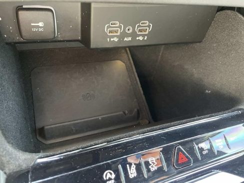Used 2022 Jeep Wagoneer Series II AWD/4WD image 52