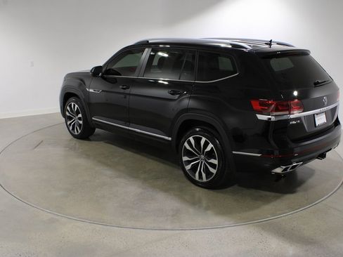 Used 2021 Volkswagen Atlas SEL R-Line image 3