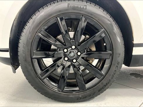 Used 2019 Land Rover Range Rover Velar S AWD/4WD image 8