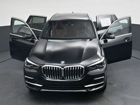 Used 2023 BMW X5 xDrive40i AWD/4WD image 43