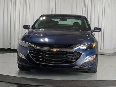 Used 2020 Chevrolet Malibu LT FWD image 3