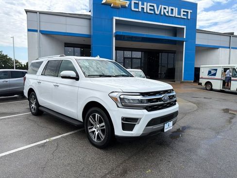 Used 2024 Ford Expedition Max Limited AWD/4WD image 1