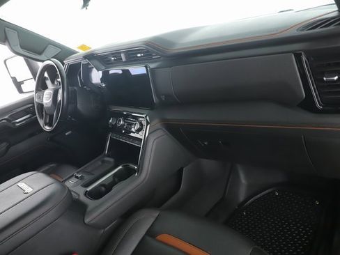 Used 2024 GMC Sierra 2500 AT4 w/ AT4 Premium Plus Package image 32