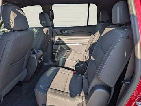 New 2025 Chevrolet Traverse LT w/ Enhanced Driving Package image 11