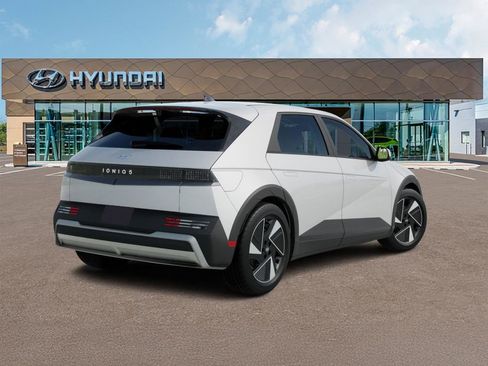 New 2026 Hyundai Ioniq 5 SE RWD image 4