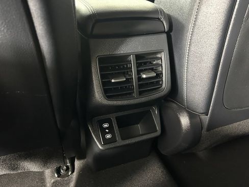 Used 2024 Kia Seltos SX AWD/4WD image 12