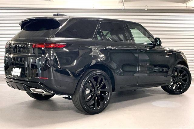 New 2026 Land Rover Range Rover Sport Dynamic SE AWD/4WD image 4