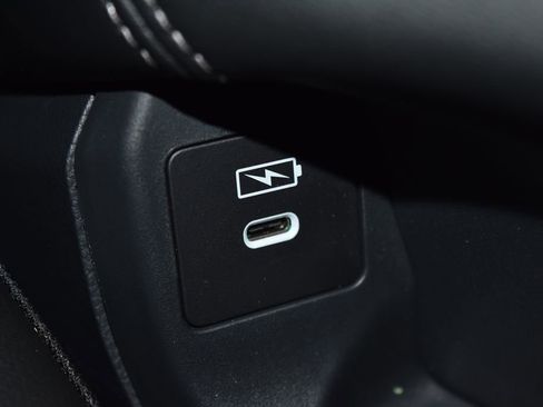 Used 2026 Honda HR-V EX-L image 17