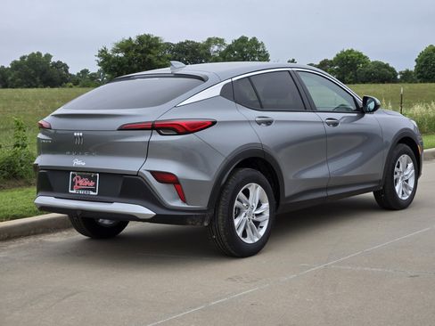 New 2026 Buick Envista Preferred FWD image 3