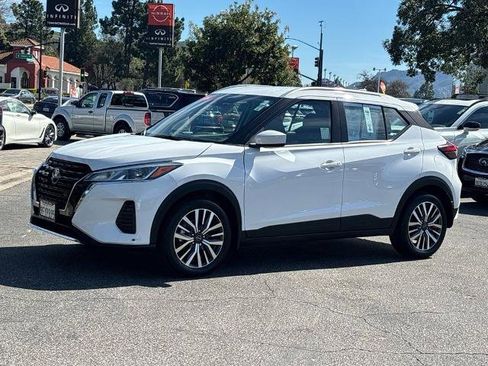 Certified 2023 Nissan Kicks SV image 11