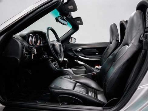 Used 2003 Porsche Boxster S RWD image 18