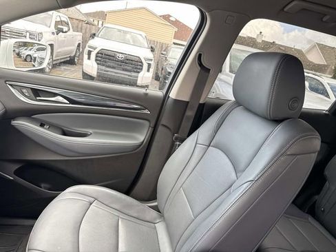 Used 2020 Buick Enclave Essence w/ Sound and Sites Package image 20