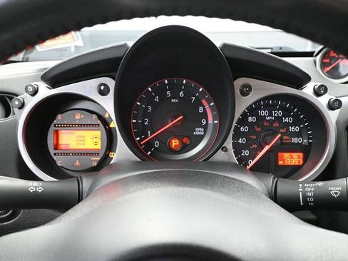 Used 2016 Nissan 370Z Coupe image 26