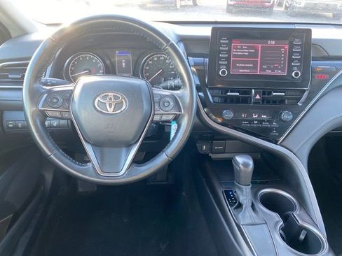 Used 2023 Toyota Camry SE image 7