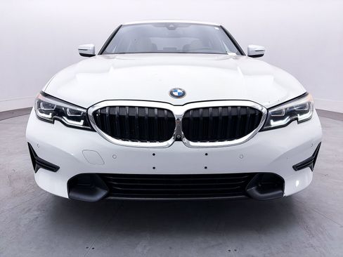 Used 2020 BMW 330i Sedan w/ Convenience Package image 11