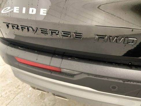 New 2026 Chevrolet Traverse Z71 image 32