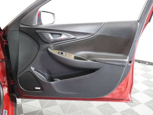 Used 2016 Chevrolet Malibu Premier FWD image 25