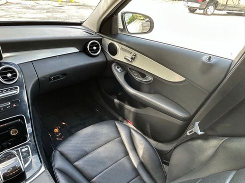Used 2016 Mercedes-Benz C 300 4MATIC Sedan image 11