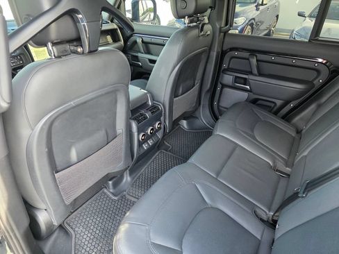 Used 2023 Land Rover Defender 110 V8 AWD/4WD image 15