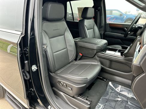 Certified 2025 GMC Yukon Denali AWD/4WD image 27