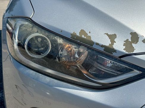 Used 2017 Hyundai Elantra SE FWD image 34