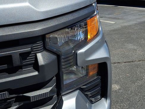 Used 2025 Chevrolet Silverado 1500 Custom Trail Boss w/ LPO, Dark Essentials Package AWD/4WD image 9