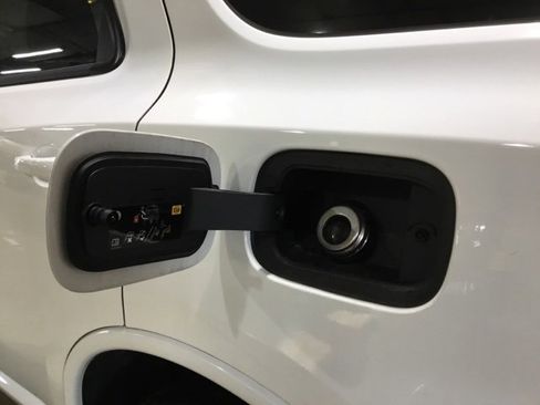 Used 2024 Dodge Durango GT image 13