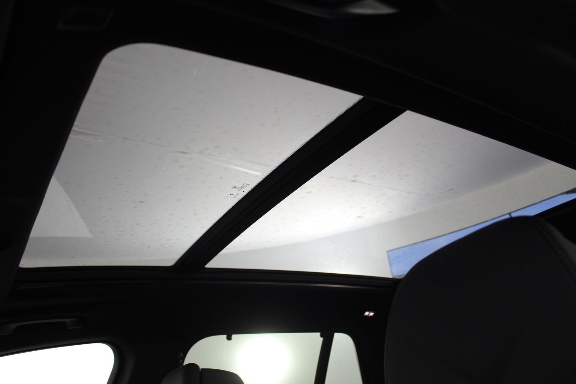 Used 2026 BMW X5 sDrive40i w/ Climate Comfort Package RWD image 13