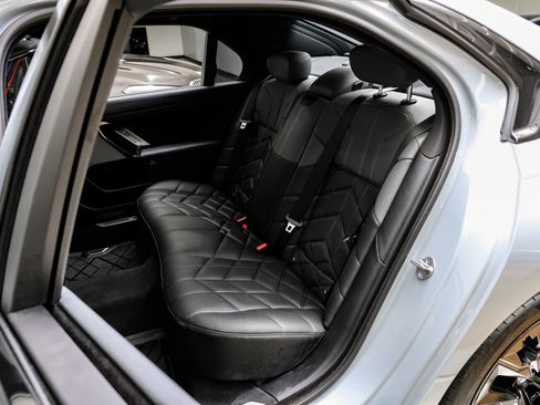Used 2023 BMW 740i RWD image 40