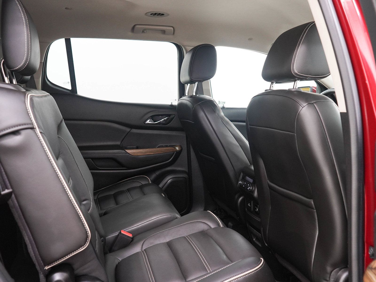 Used 2017 GMC Acadia Denali w/ Technology Package AWD/4WD image 14