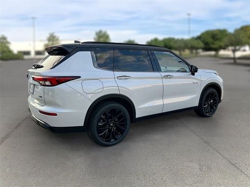 New 2025 Mitsubishi Outlander SEL Black Edition image 7