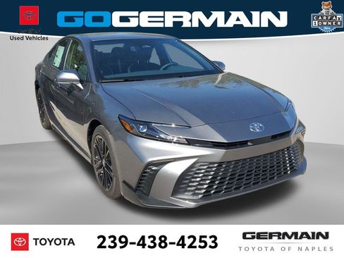 Used 2026 Toyota Camry SE w/ Convenience Package FWD image 3