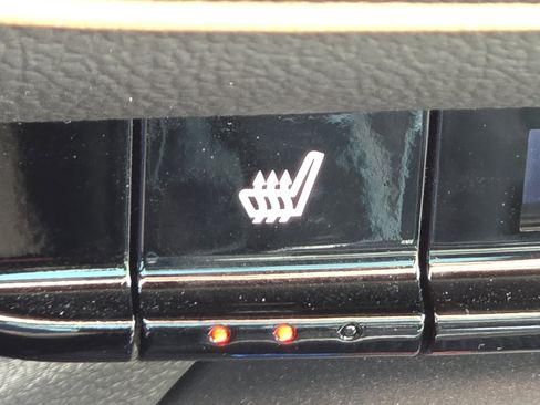 Certified 2023 Chevrolet Blazer Premier w/ Driver Confidence II Package image 12