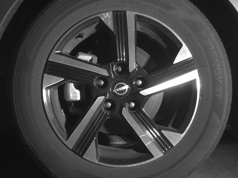 Used 2025 Nissan Sentra SV image 12