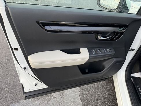 Used 2025 Honda CR-V EX-L image 14