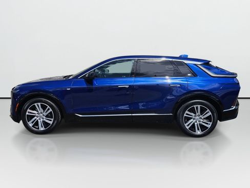 Certified 2024 Cadillac Lyriq Tech RWD image 3
