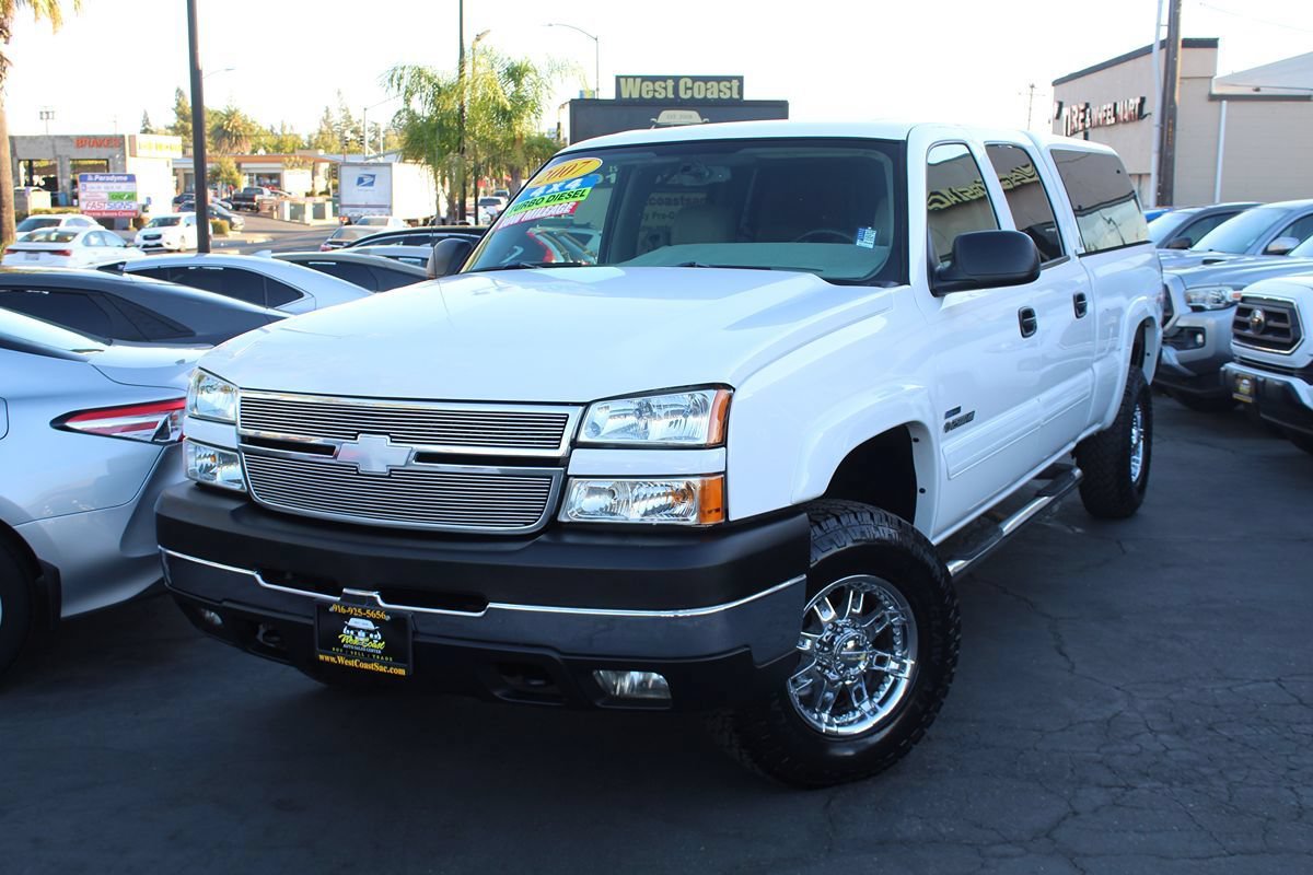 Used 2007 Chevrolet Silverado 2500 LT w/ Heavy-Duty Power Package AWD/4WD image 48