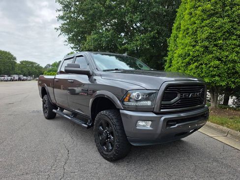 Used 2018 RAM 2500 Laramie w/ Sport Appearance Group AWD/4WD image 8