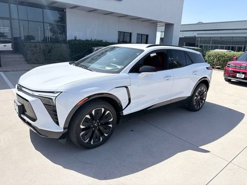 Used 2024 Chevrolet Blazer EV RS AWD/4WD image 2