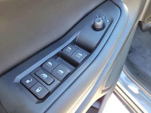 New 2025 Jeep Grand Cherokee L Limited w/ Black Appearance Package image 18