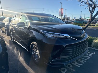 Certified 2026 Toyota Sienna XLE