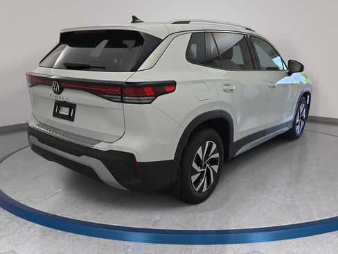 New 2026 Volkswagen Tiguan S FWD image 5
