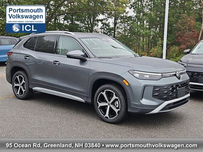 New 2025 Volkswagen Tiguan SE