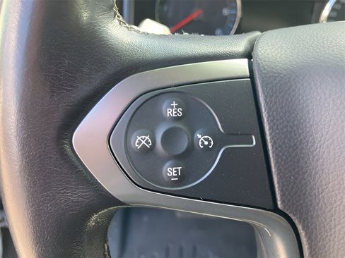 Used 2018 Chevrolet Silverado 1500 LT w/ All Star Edition image 16