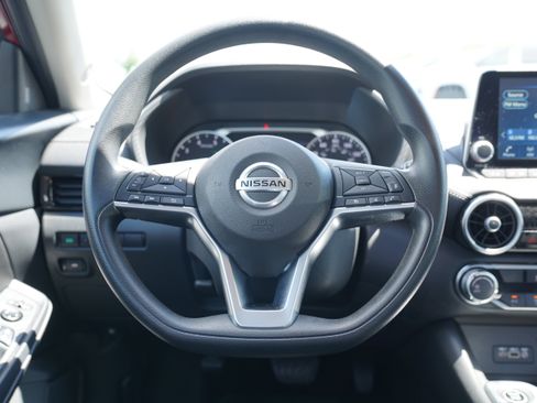 Used 2023 Nissan Sentra SV FWD image 17