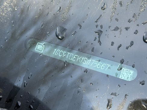 Used 2025 Chevrolet Colorado Z71 w/ Technology Package image 3